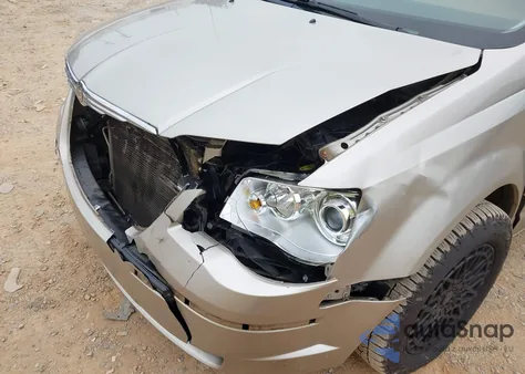 2008 Chrysler Town & Country Limited z USA, uszkodzony, nr VIN 2A8HR64X78R741145